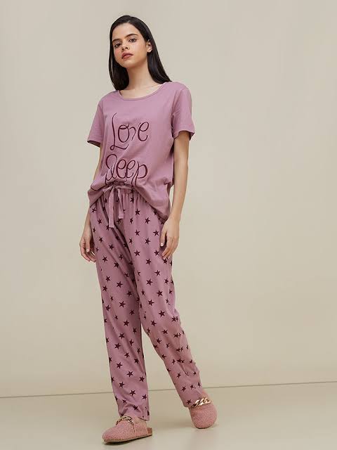 HN-LOVE SLEEP PRINTED NIGHT SUIT